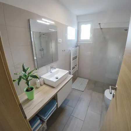 아파트 Garden View 안카란