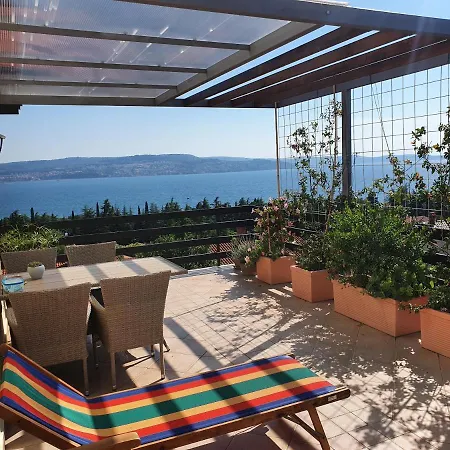 Garden View Apartment
