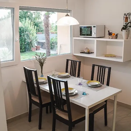 Апартаменты Garden View Анкаран