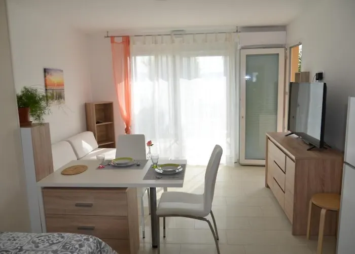 Apartman Garden View Ankaran